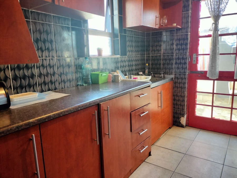 3 Bedroom Property for Sale in Rocklands Western Cape